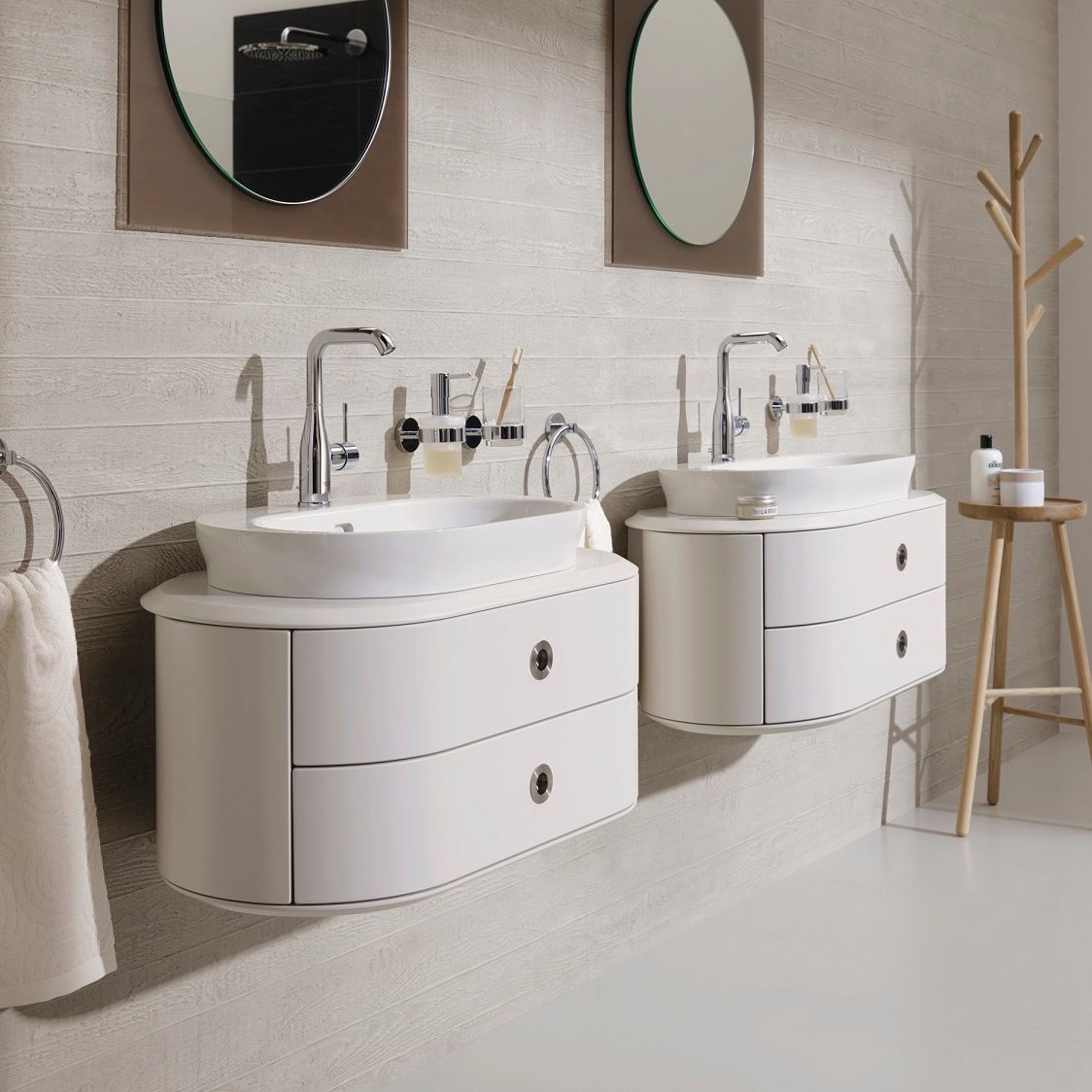 Змішувач для умивальника Grohe Essence New L-Size, хром (23541001)