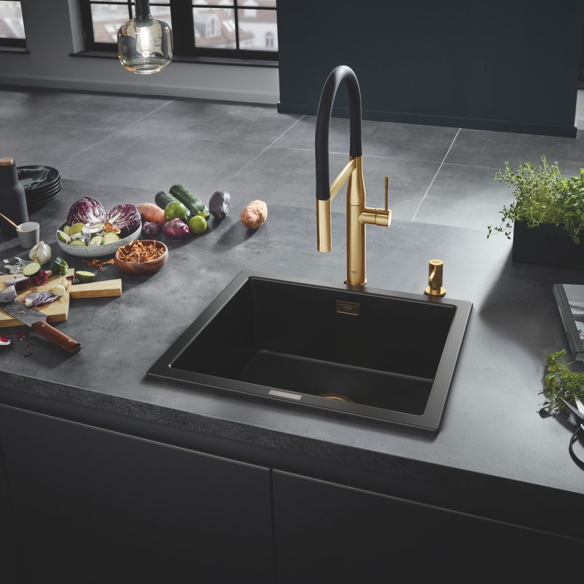 Змішувач для кухні Grohe Essence New, одноважільний, Brushed Cool Sunrise (30294GN0)