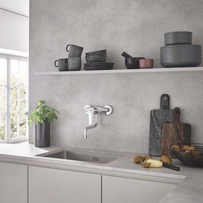 Змішувач для кухні Grohe Eurosmart настінний з виливом, хром (31391003)