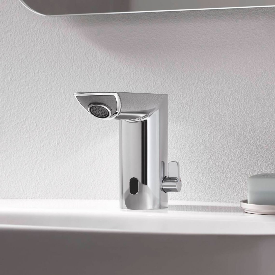 Змішувач для умивальника Grohe Bau Cosmopolitan E 6V (36451000)